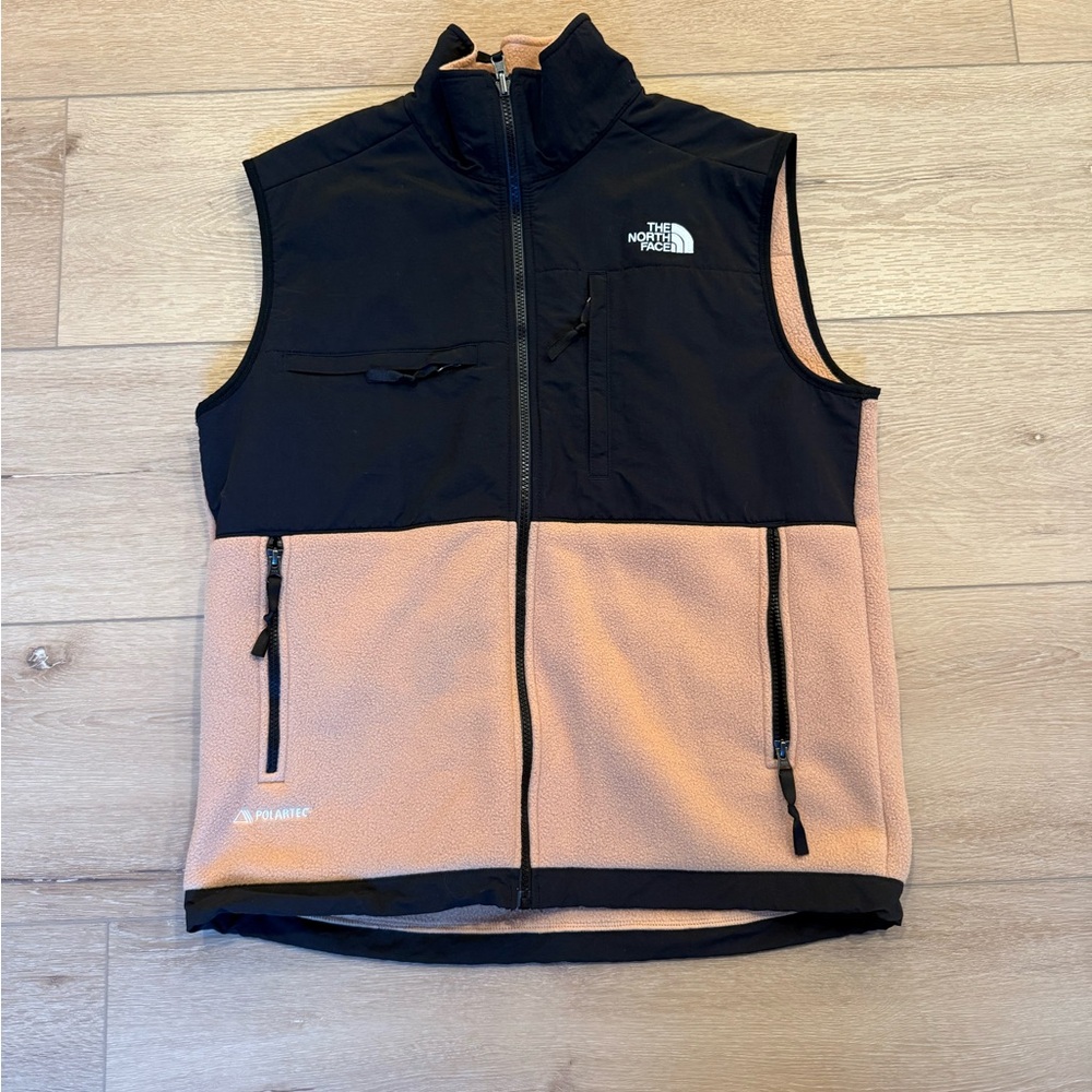 The North Face Black and Tan Fleece